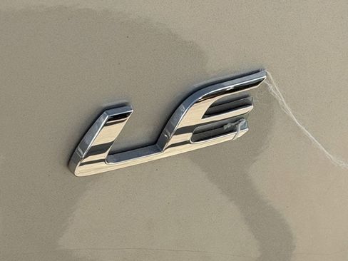 Used 2025 Toyota Corolla LE FWD image 11
