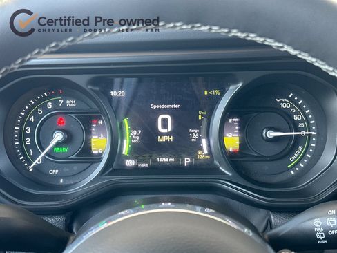 Used 2025 Jeep Wrangler Unlimited Sahara w/ Safety Group AWD/4WD image 25