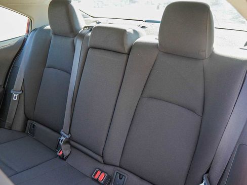 Used 2021 Toyota Corolla LE image 30