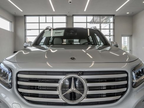 New 2026 Mercedes-Benz GLB 250 4MATIC image 23