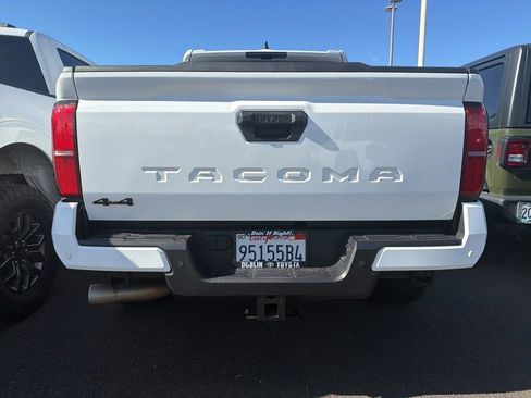 Used 2024 Toyota Tacoma TRD Sport w/ TRD Sport Upgrade Package AWD/4WD image 5