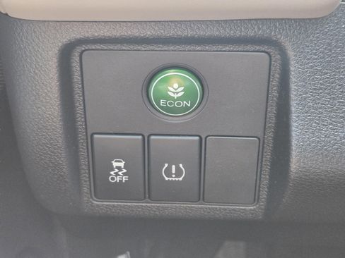 Used 2021 Honda HR-V LX image 14