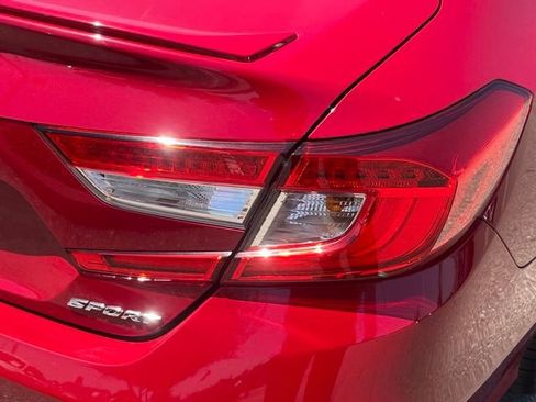 Used 2019 Honda Accord Sport image 31