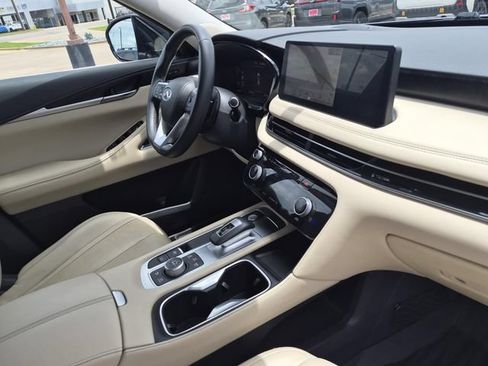 Used 2023 INFINITI QX60 Sensory w/ Vision Package AWD/4WD image 16