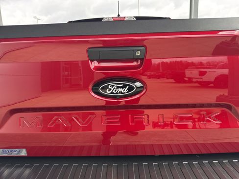 Certified 2025 Ford Maverick XLT w/ Equipment Group 301A image 15