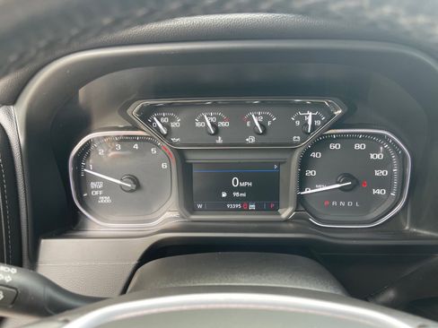 Used 2021 GMC Sierra 1500 SLT w/ SLT Premium Package AWD/4WD image 4