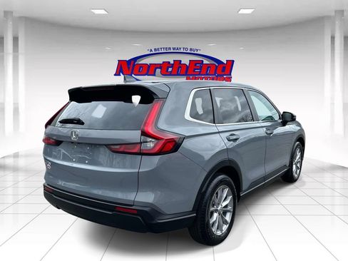 Used 2023 Honda CR-V EX image 3