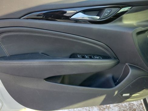 Used 2018 Buick Regal Preferred w/ Sights and Sounds Package image 10