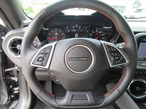 Used 2017 Chevrolet Camaro LT RWD image 20