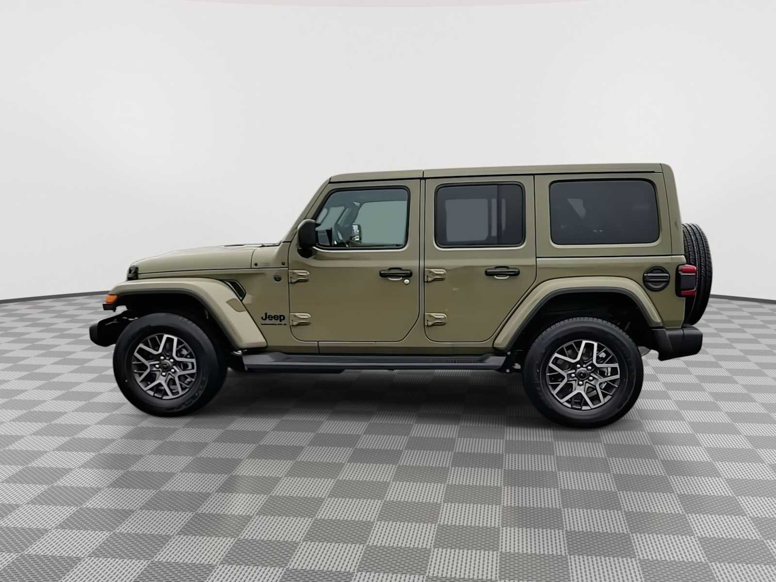 New 2026 Jeep Wrangler Unlimited Sahara AWD/4WD image 5