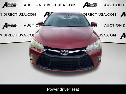 Used 2016 Toyota Camry SE FWD image 2