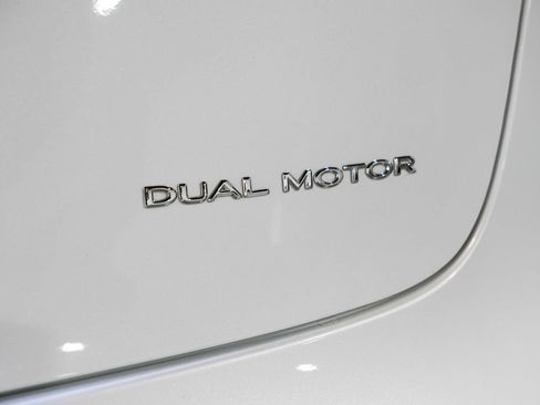 Used 2022 Tesla Model 3 Long Range AWD/4WD image 11