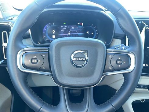 Used 2023 Volvo XC40 B5 Plus w/ Driver Assist Package AWD/4WD image 19