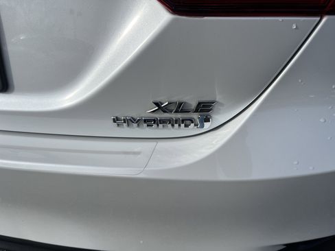 Used 2020 Toyota Camry XLE image 29