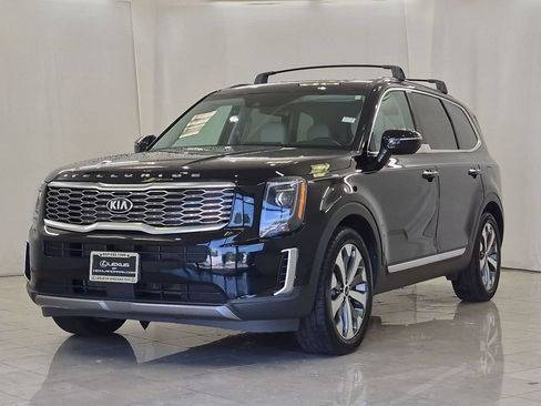 Used 2020 Kia Telluride S w/ S 8 Passenger Seating Package FWD image 4