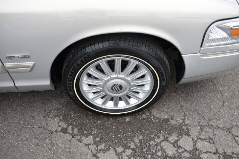 Used 2010 Mercury Grand Marquis LS RWD image 11