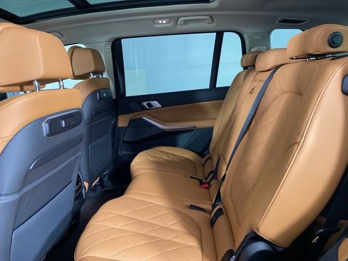 Used 2026 BMW X7 xDrive40i w/ Premium Package image 20