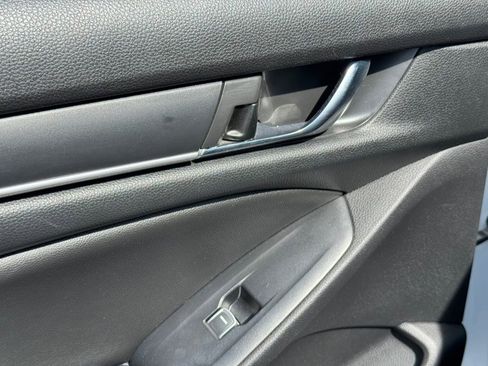 Used 2020 Honda Accord Sport image 21