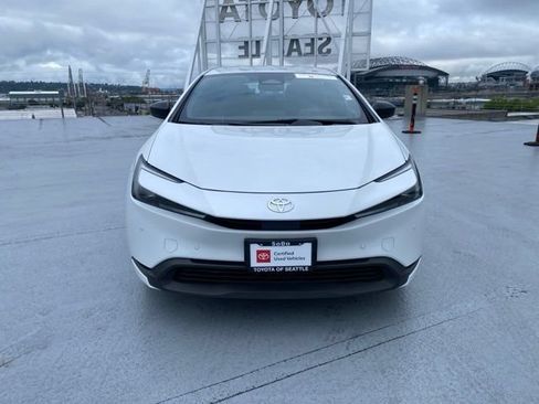 Certified 2023 Toyota Prius LE AWD/4WD image 5