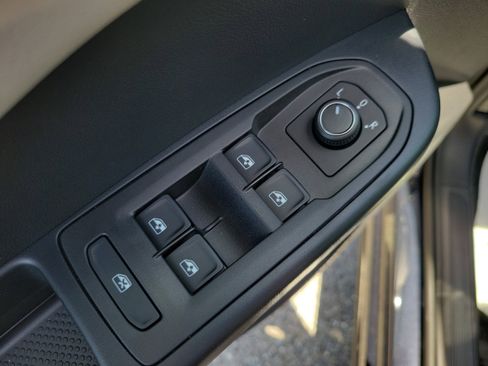 New 2026 Volkswagen Taos S FWD image 17