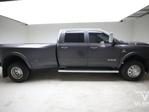 Used 2020 RAM 3500 Laramie AWD/4WD image 5