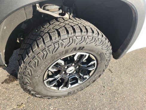 Certified 2024 Chevrolet Silverado 1500 ZR2 image 5