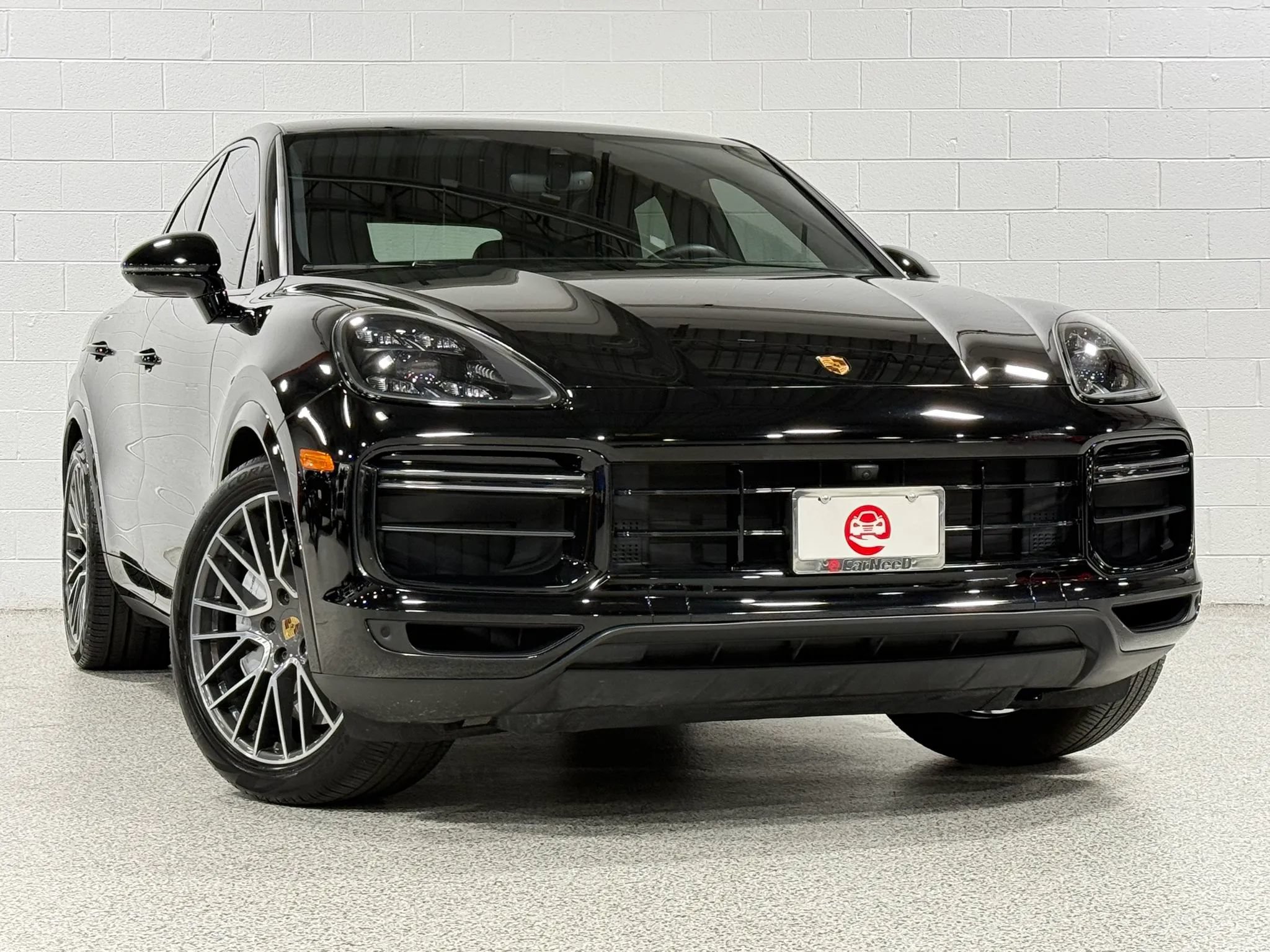 Used 2023 Porsche Cayenne Turbo AWD/4WD image 4