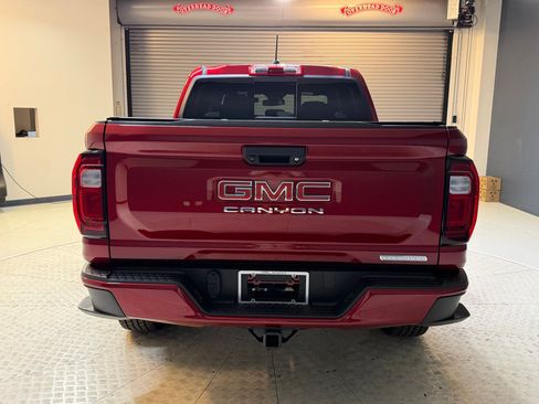 Used 2024 GMC Canyon Elevation w/ Convenience Package RWD image 9