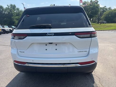 Certified 2023 Jeep Grand Cherokee Limited image 4