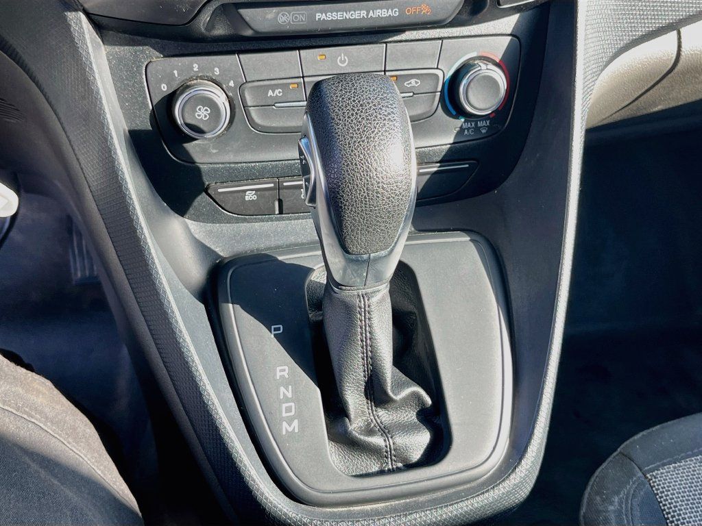 Used 2023 Ford Transit Connect XL FWD image 16
