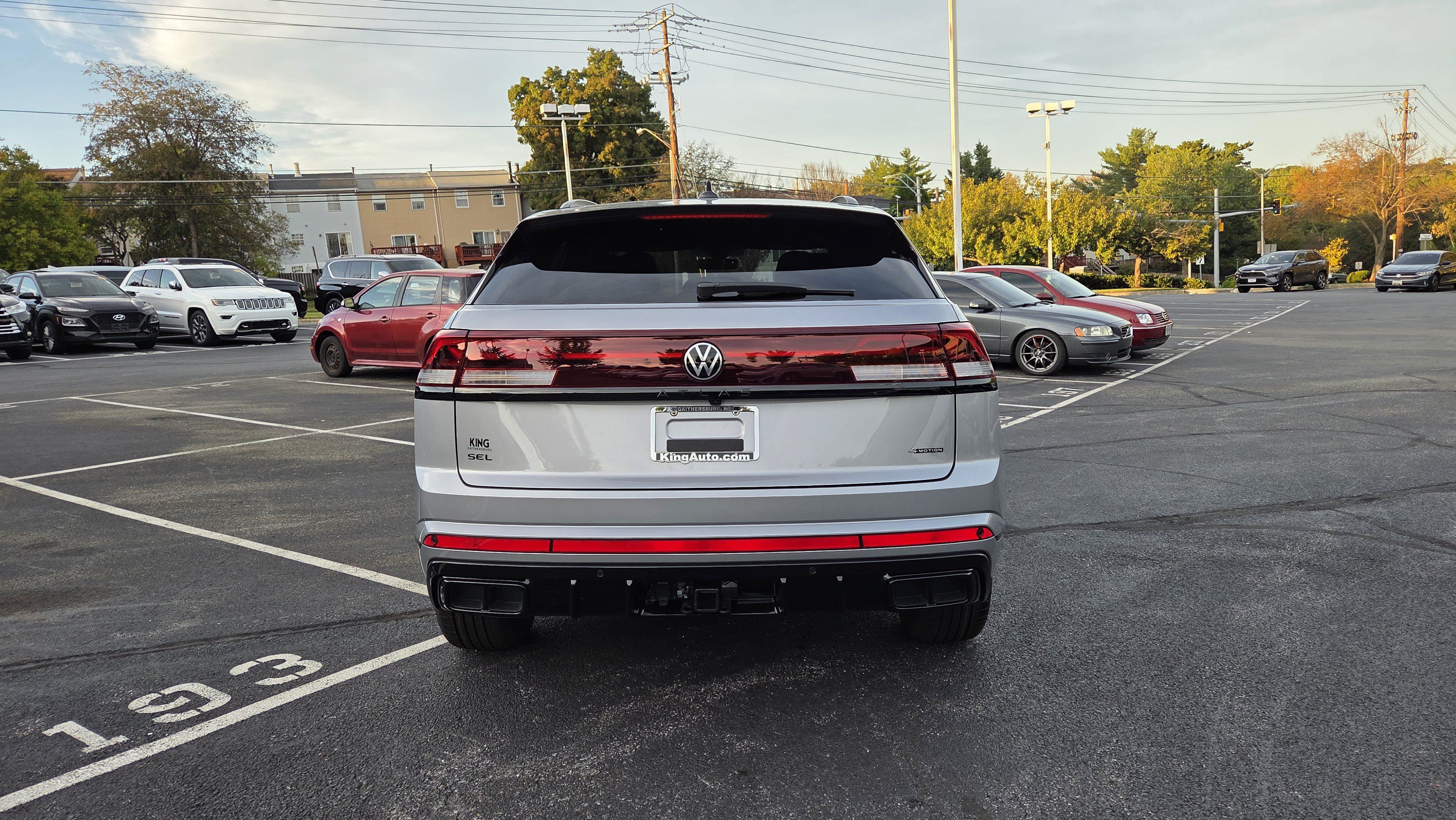 New 2026 Volkswagen Atlas Cross Sport SEL R-Line AWD/4WD image 4