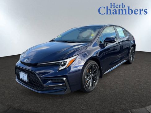 Used 2024 Toyota Corolla SE image 12