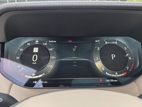 Certified 2023 Land Rover Range Rover SE image 27