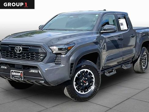 Used 2025 Toyota Tacoma TRD Off-Road AWD/4WD image 1
