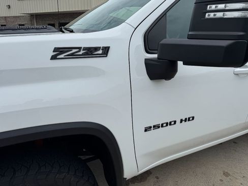Used 2025 Chevrolet Silverado 2500 LT w/ Trail Boss Package AWD/4WD image 11