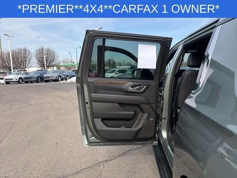 Used 2023 Chevrolet Suburban Premier image 31