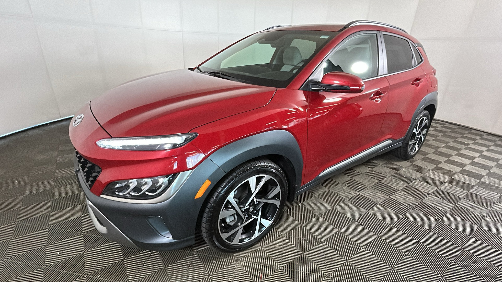 Certified 2022 Hyundai Kona Limited w/ Cargo Package AWD/4WD image 8