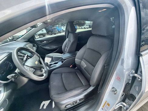 Used 2023 Chevrolet Malibu LT FWD image 18