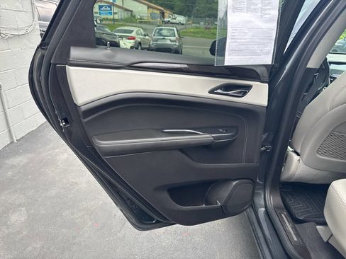 Used 2016 Cadillac SRX Luxury w/ Driver Awareness Package image 23