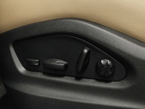 New 2026 Porsche Cayenne AWD/4WD image 34