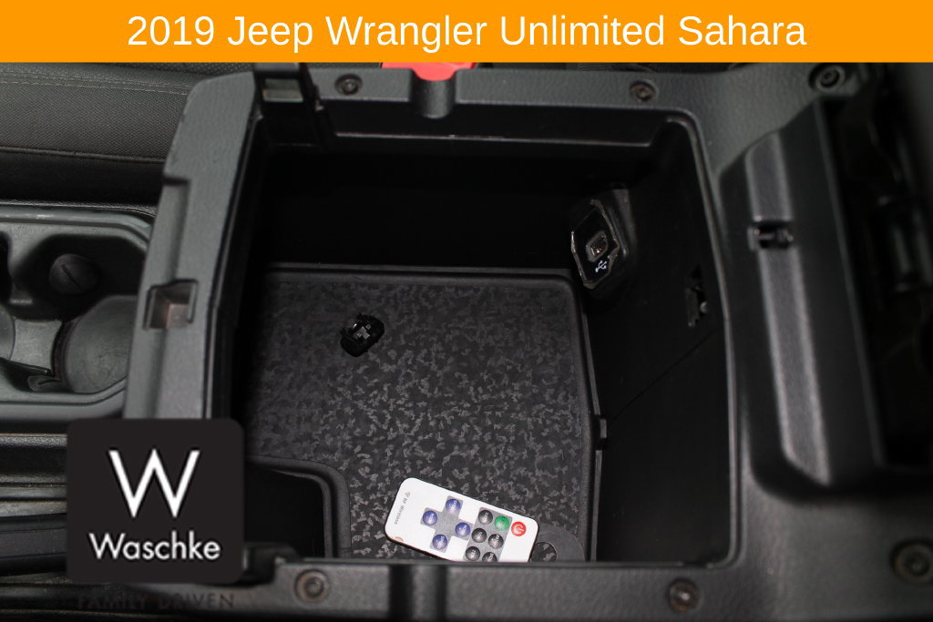 Used 2019 Jeep Wrangler Unlimited Sahara AWD/4WD image 28
