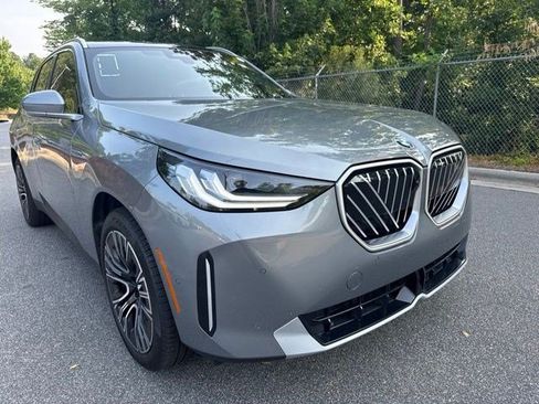 Used 2026 BMW X3 xDrive30i w/ Premium Package AWD/4WD image 3