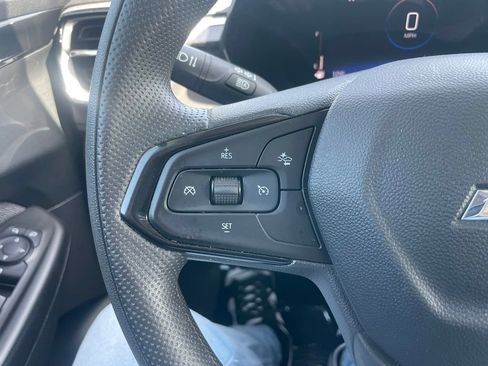 Used 2025 Chevrolet TrailBlazer LT AWD/4WD image 18
