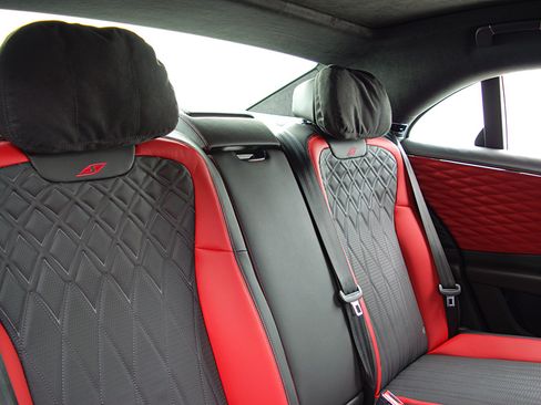 Certified 2023 Bentley Flying Spur S V8 image 33