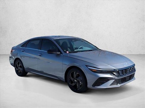 New 2026 Hyundai Elantra SEL Sport Premium image 7