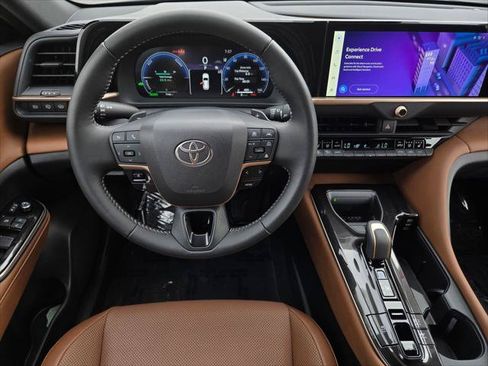 Certified 2026 Toyota Crown Signia AWD/4WD image 12
