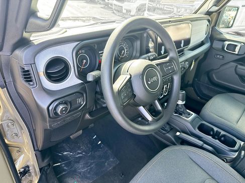 New 2026 Jeep Gladiator Sport image 9