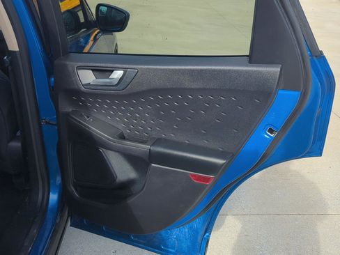 Used 2020 Ford Escape SEL image 25