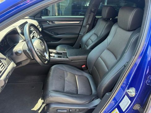 Used 2019 Honda Accord Sport image 6