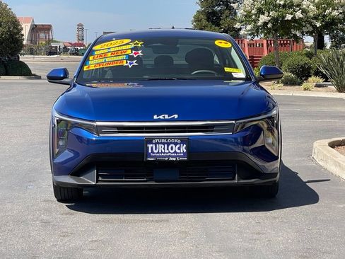 Used 2025 Kia K4 FWD image 2